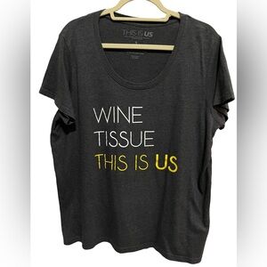 NBC Store - Wine, Tissues, This is Us - T-shirt - XL - comfy , loose fitting
